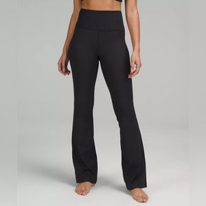 Lululemon High-Rise Flared Pant Nulu